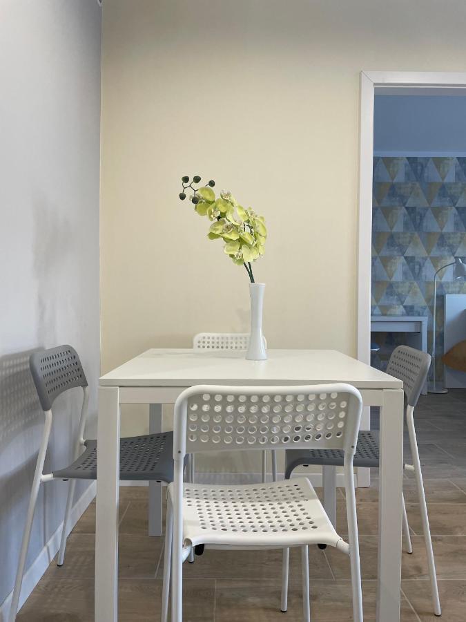 Apartament Paryz ビャウィストク エクステリア 写真